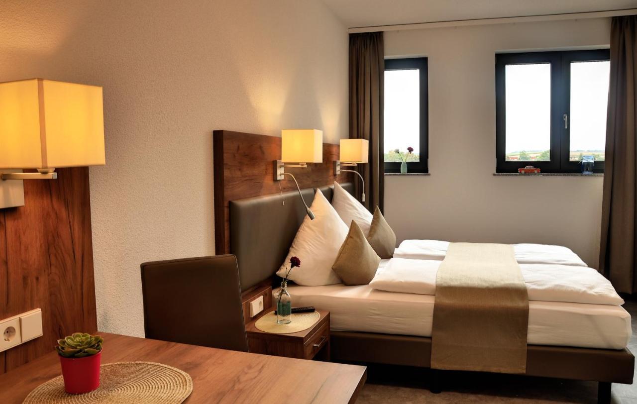 Motel Am Fuerfelder Schloss Bad Rappenau Dış mekan fotoğraf