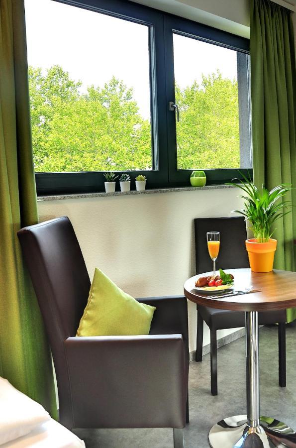 Motel Am Fuerfelder Schloss Bad Rappenau Dış mekan fotoğraf