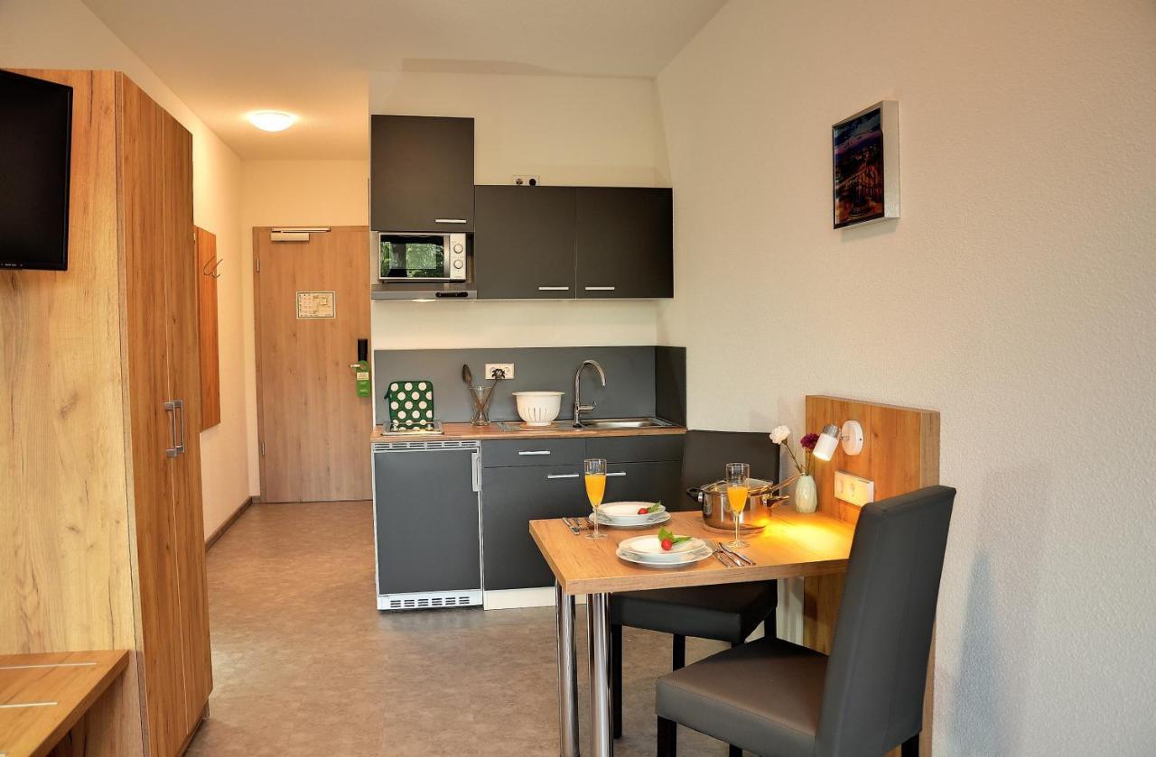 Motel Am Fuerfelder Schloss Bad Rappenau Dış mekan fotoğraf