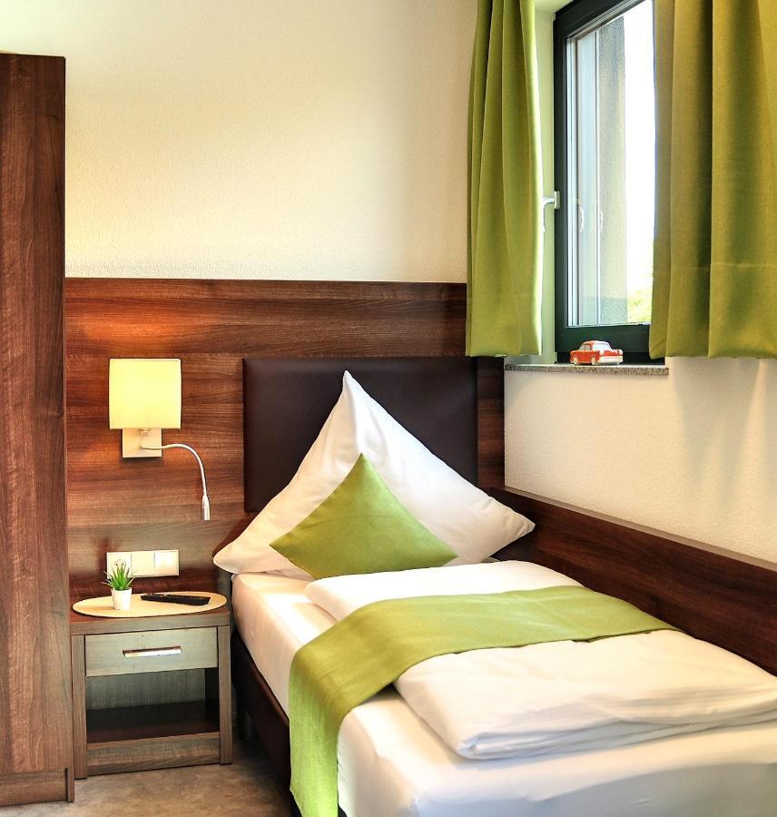 Motel Am Fuerfelder Schloss Bad Rappenau Dış mekan fotoğraf