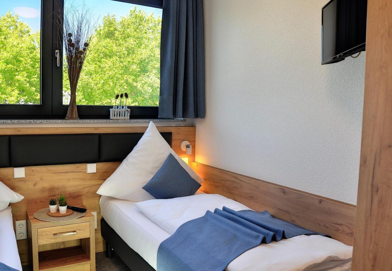 Motel Am Fuerfelder Schloss Bad Rappenau Dış mekan fotoğraf